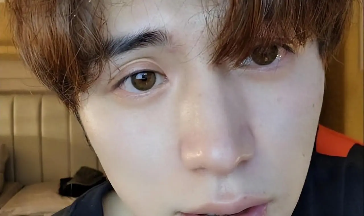 童锦程女主播酒店事件_女主播指责童锦程摸发炎_网红事件黑料,