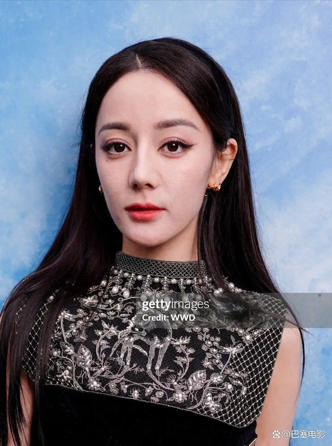 最近明星热点走秀,_巴黎时装周 明星亮相 高清镜头分析