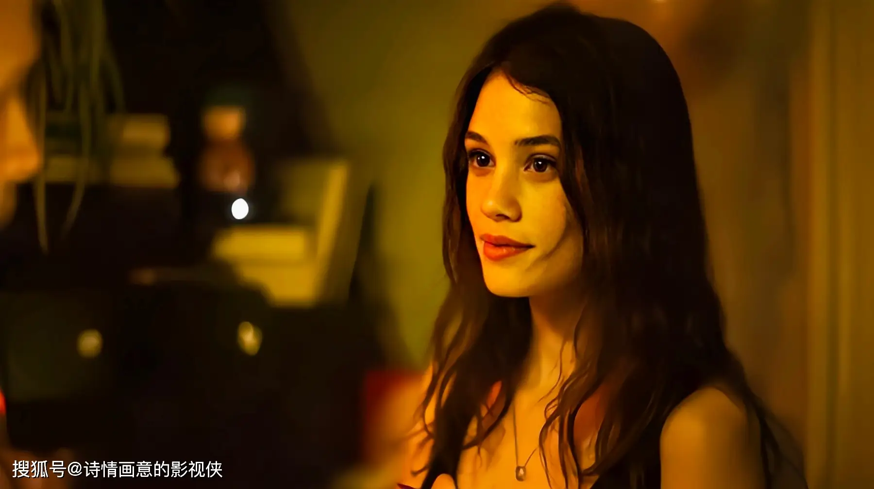 阿斯特丽德伯格斯弗瑞斯贝略伦斯冈萨雷斯剧情_天使西班牙电影在线观看_天使的性泽维尔比利亚韦德电影